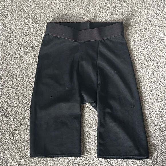 Reusch Men’s Compression Shorts! - Picture 1 of 6
